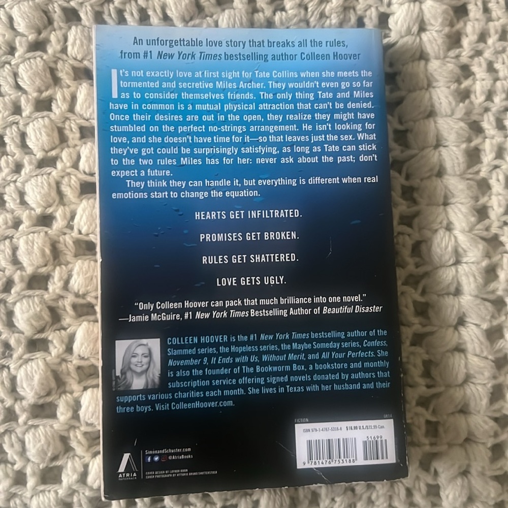 Book 📕 - Picture 3 of 3